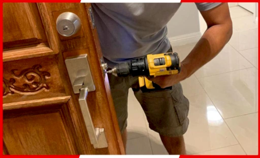 Front Door Handle and Deadbolt Repair in Las Vegas NV